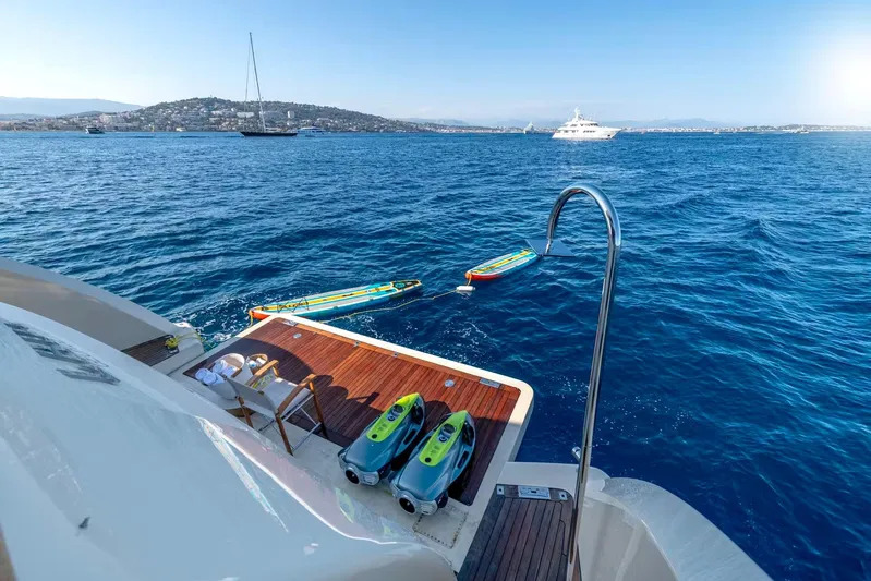 Lady H Yacht Photos Pics Luxury yacht Benetti Majesty 120, 2011, with water toys and scenic ocean view.