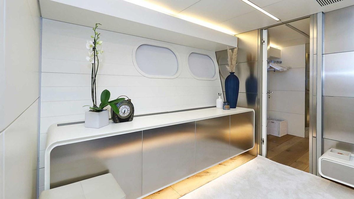 2007 Admiral 118 