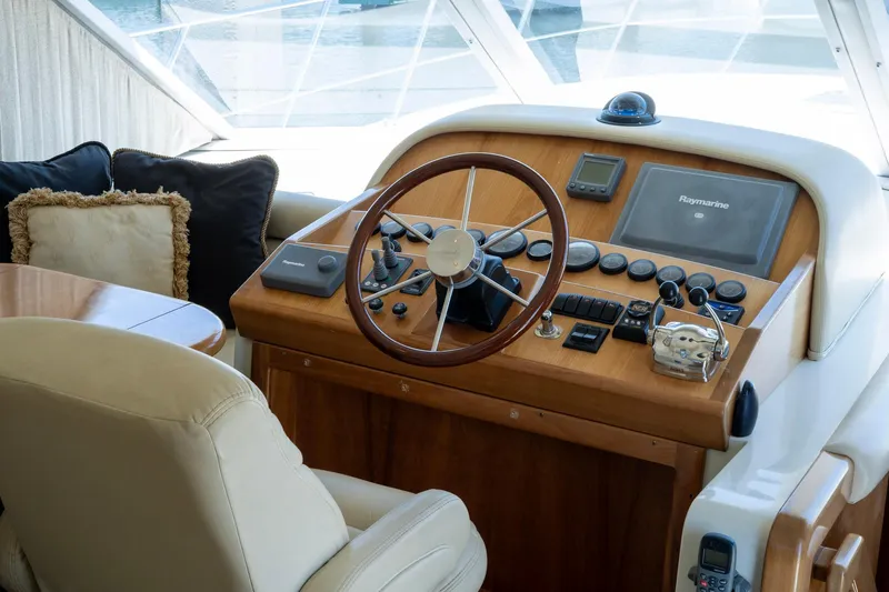 Backdraft Yacht Photos Pics 