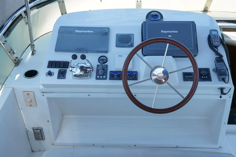 Backdraft Yacht Photos Pics 