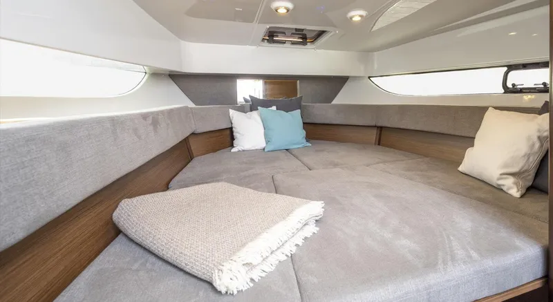  Yacht Photos Pics Interior of 2023 Beneteau Flyer 9 SUNdeck with cozy bed.