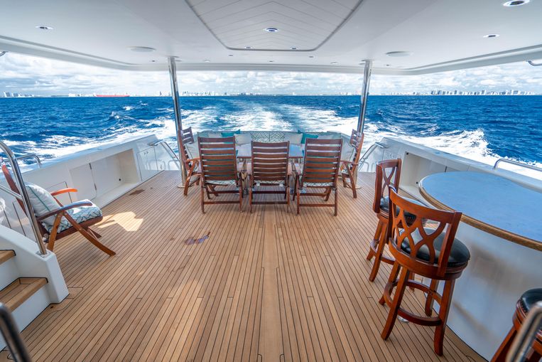 2011-112-westport-motoryacht