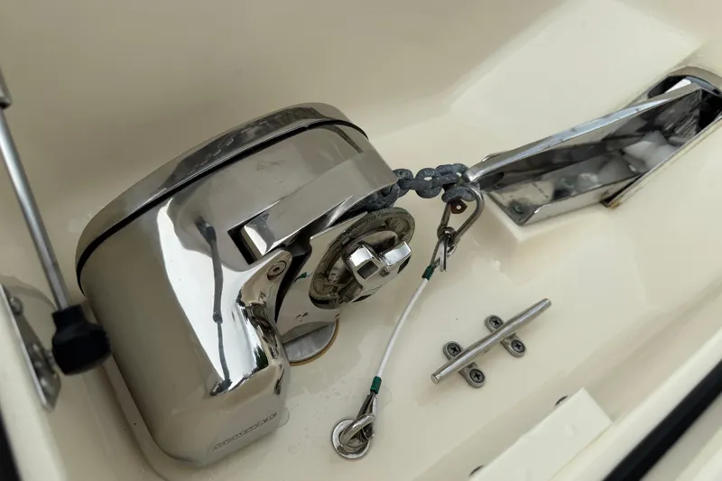 T/t B Happy Yacht Photos Pics 2019 Scout 320 LXF boat anchor winch system with stainless steel components.