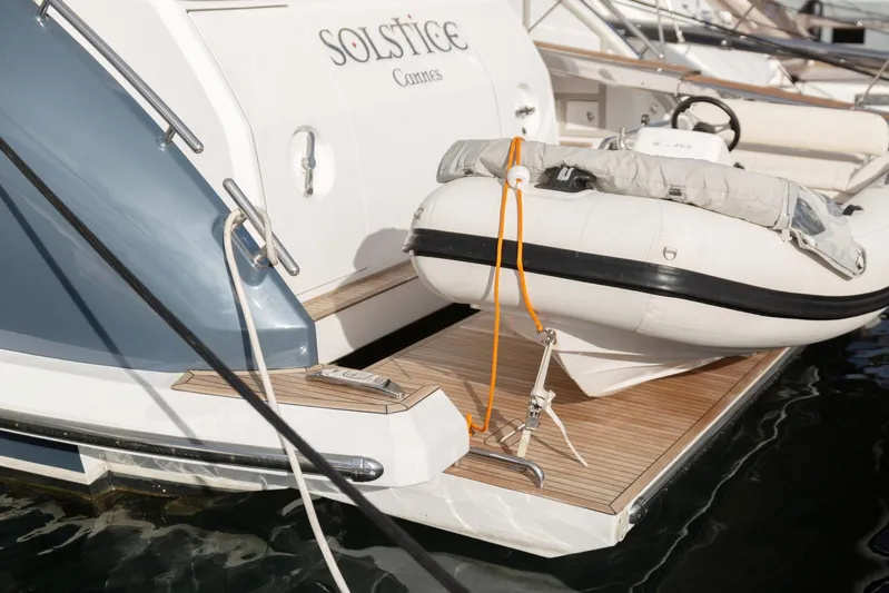 Solstice Yacht Photos Pics 