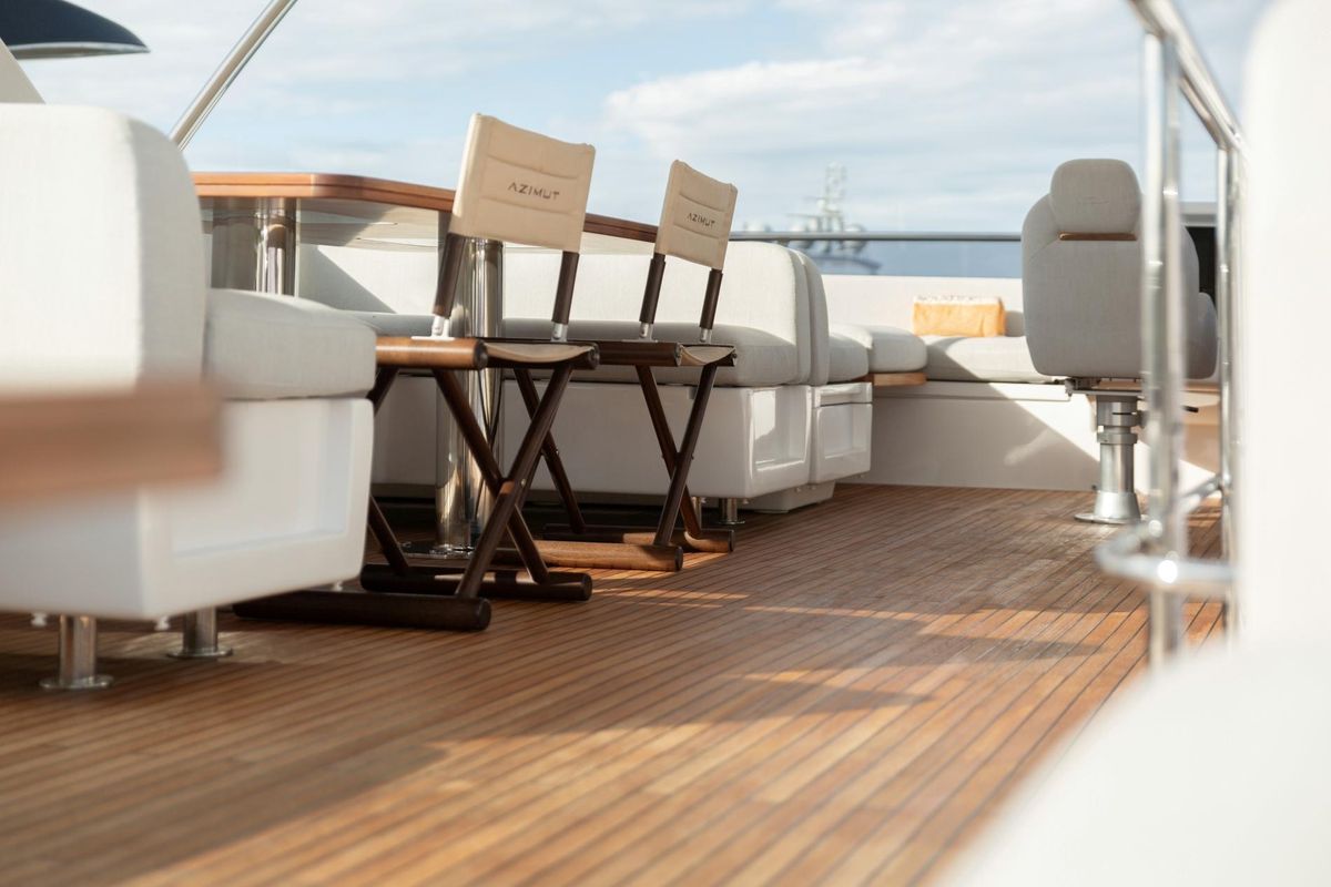 2020 Azimut 74 