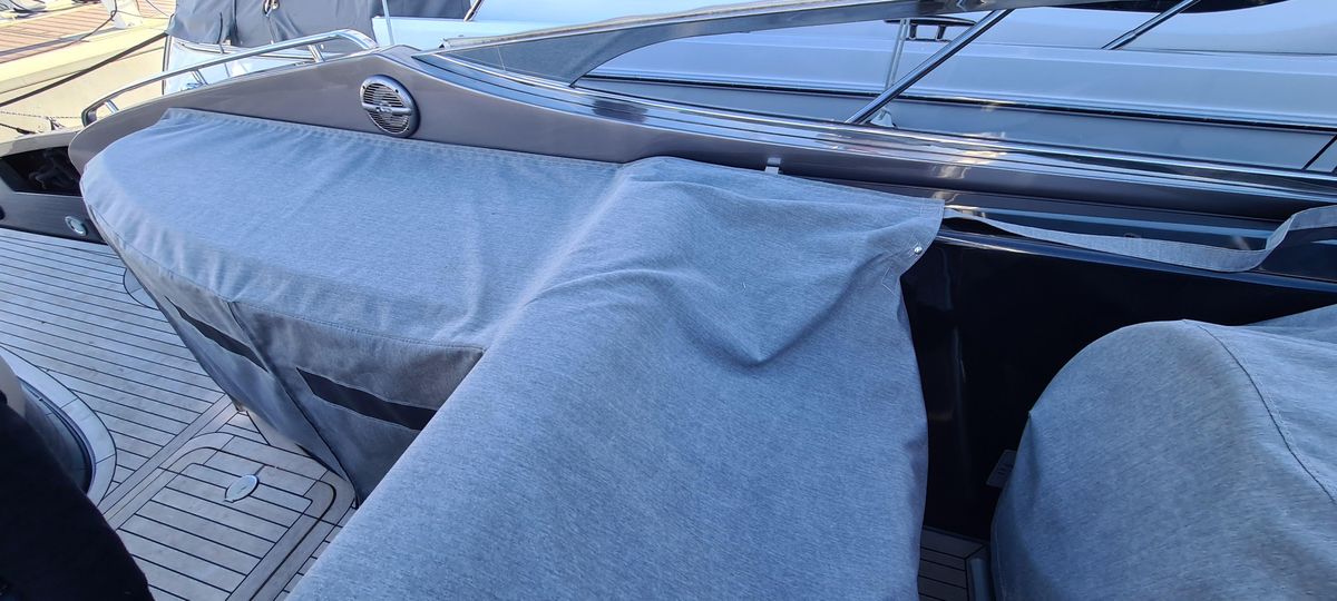 2005 Riva 52 