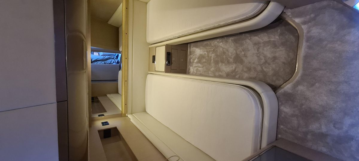 2005 Riva 52 