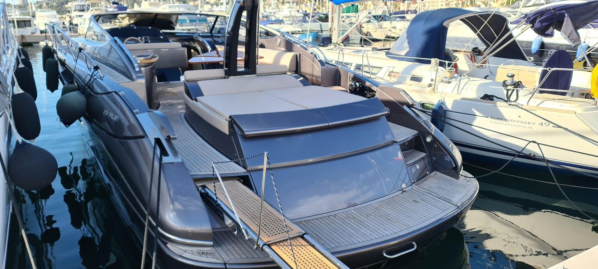 2005 Riva 52 