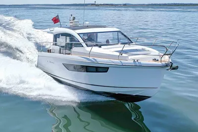 Sealine C330