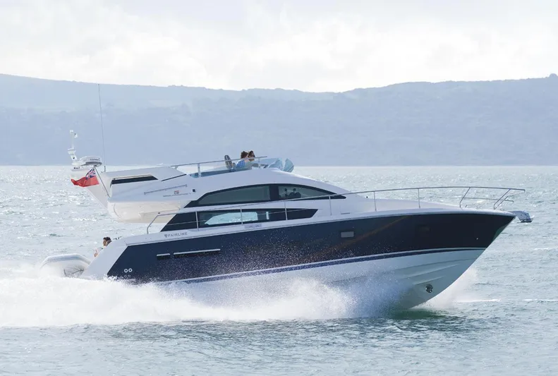  Yacht Photos Pics Manufacturer Provided Image: Fairline Squadron 42 Side View