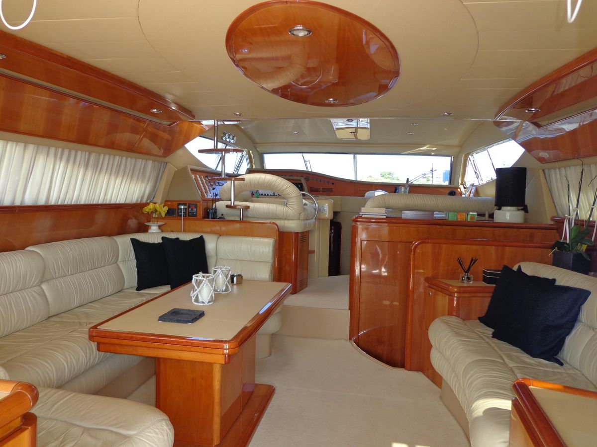 2003 Ferretti Yachts 62 