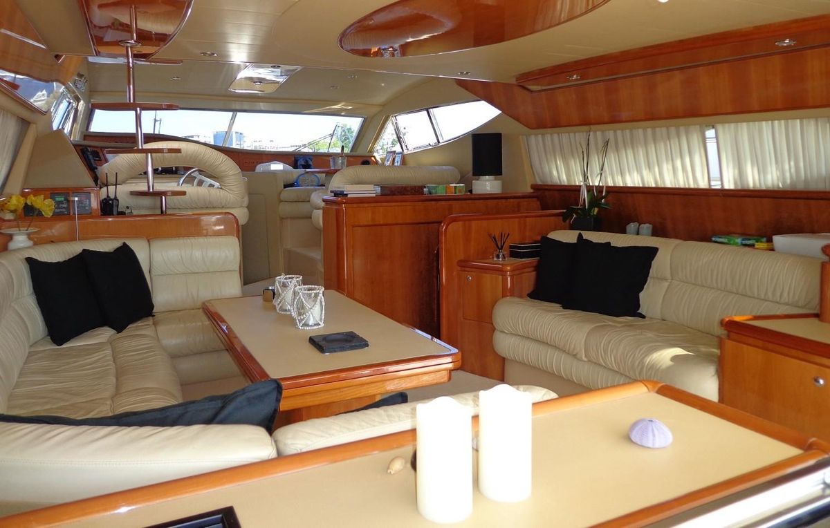 2003 Ferretti Yachts 62 