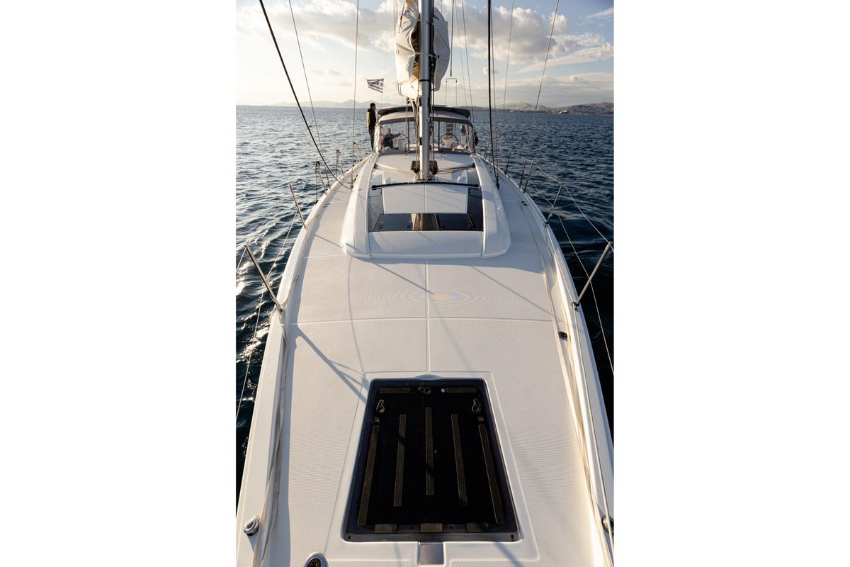 2019 Beneteau 52 