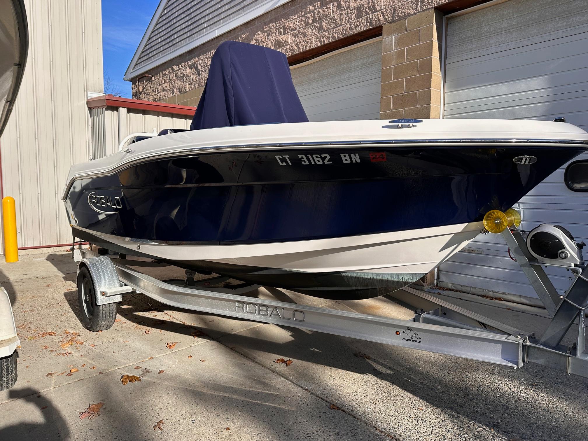 2021 Robalo R180 Center Console Center Console for sale - YachtWorld