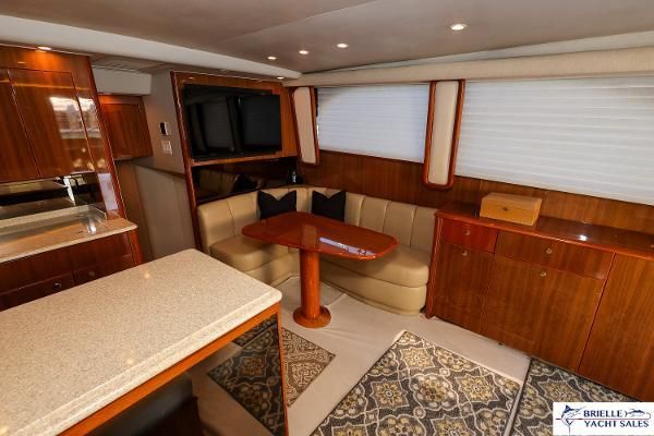 2005 Viking 45 