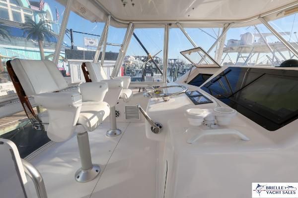 2005 Viking 45 