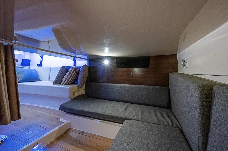 Paradise 4 Reels Yacht Photos Pics Boston Whaler 345 Paradise 4 Reels-Cabin, Berth