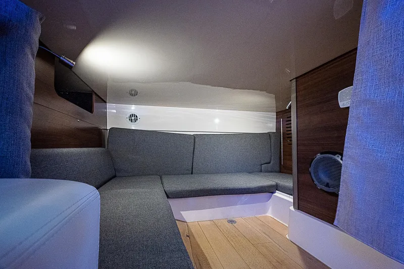 Paradise 4 Reels Yacht Photos Pics Boston Whaler 345 Paradise 4 Reels-Cabin, Berth