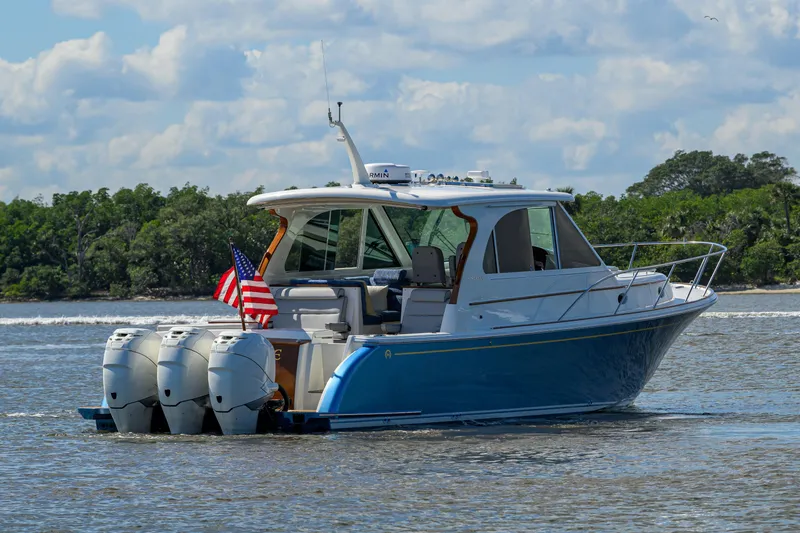 Valkyrie Yacht Photos Pics 