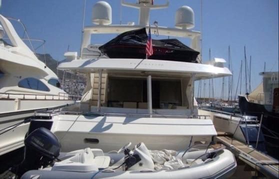 2001-78-9-ferretti-yachts-80