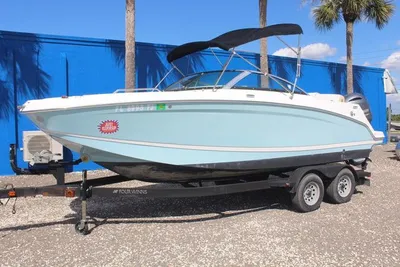 Four Winns 220LX