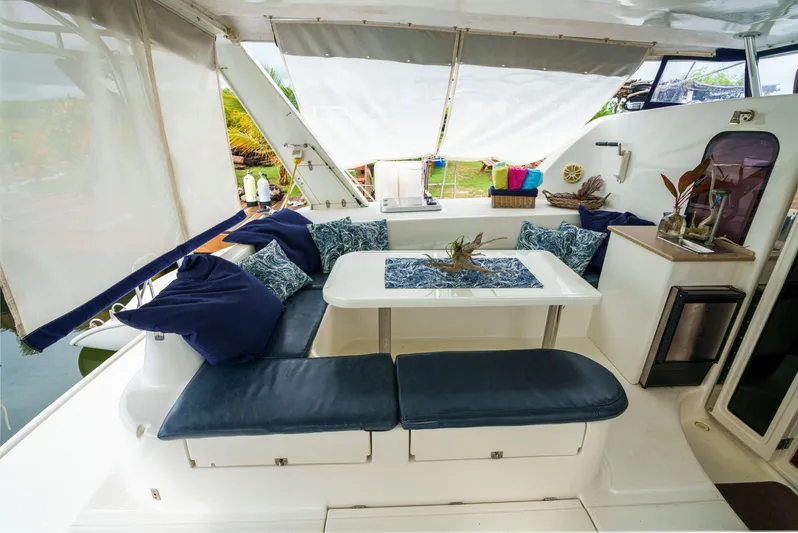 Dreaming On Yacht Photos Pics 