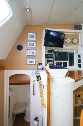 Dreaming On Yacht Photos Pics 