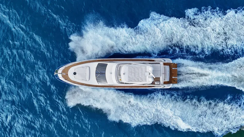 Juliet Yacht Photos Pics 