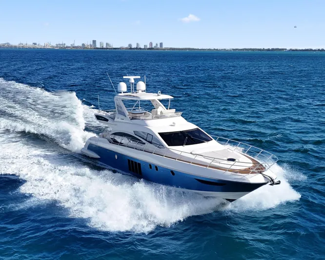 Juliet Yacht Photos Pics 