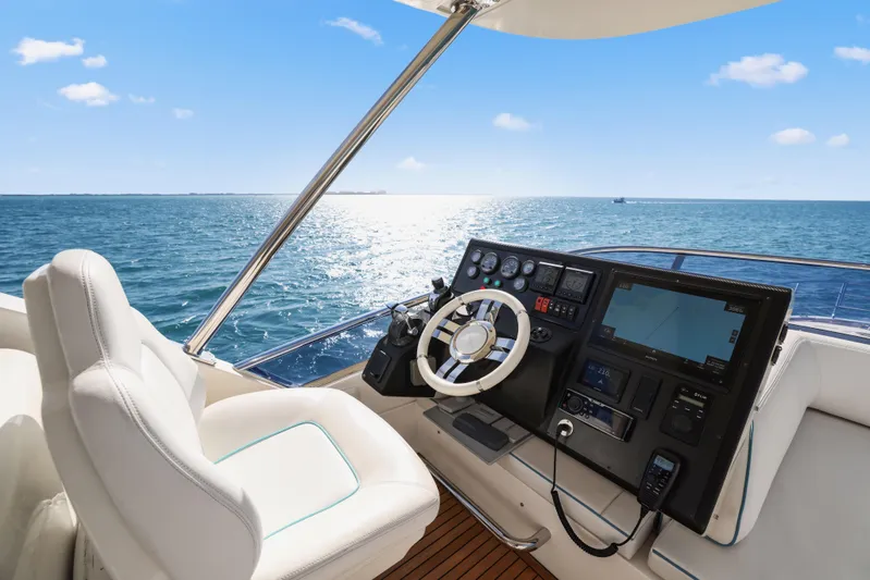 Juliet Yacht Photos Pics 