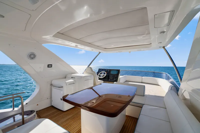 Juliet Yacht Photos Pics 