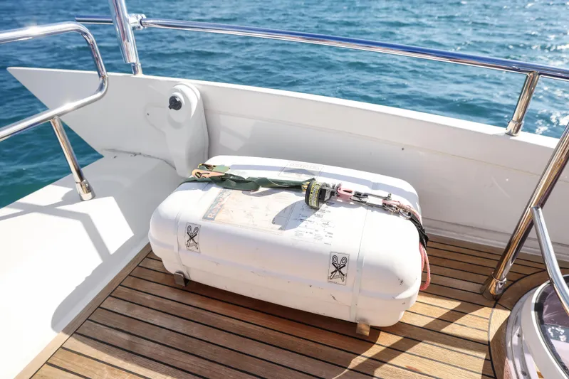 Juliet Yacht Photos Pics 