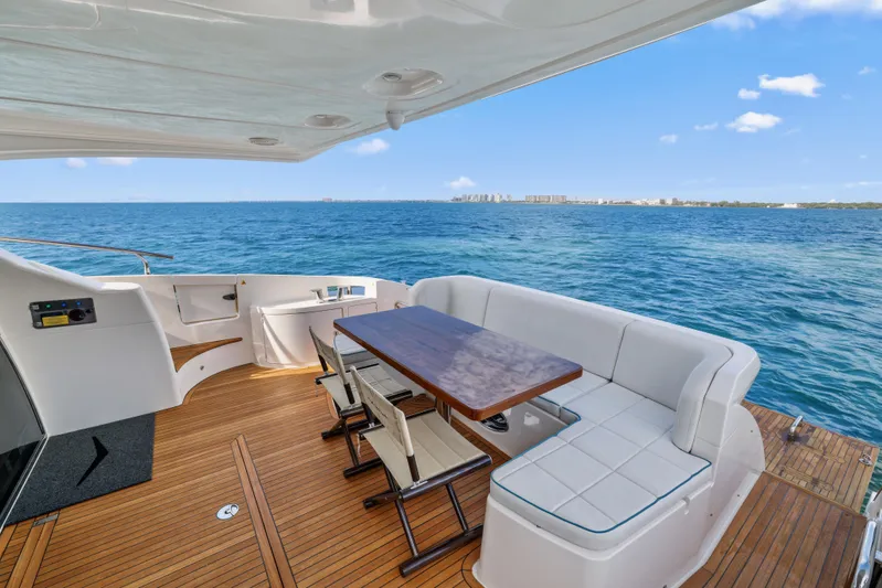 Juliet Yacht Photos Pics 