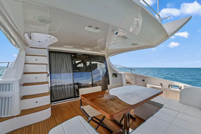 Juliet Yacht Photos Pics 