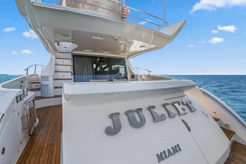 Juliet Yacht Photos Pics 