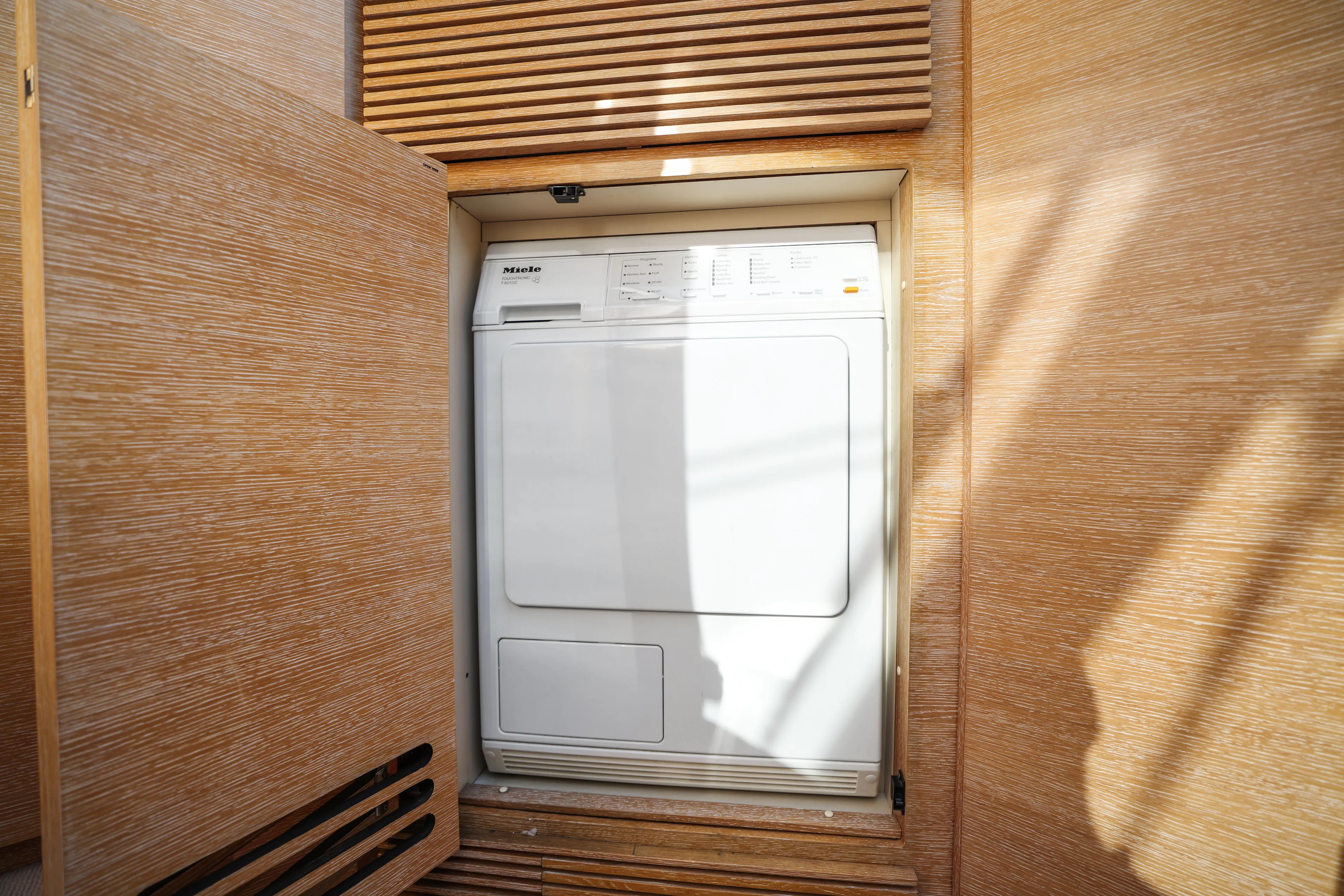 Juliet Yacht Photos Pics 