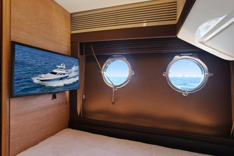 Juliet Yacht Photos Pics 