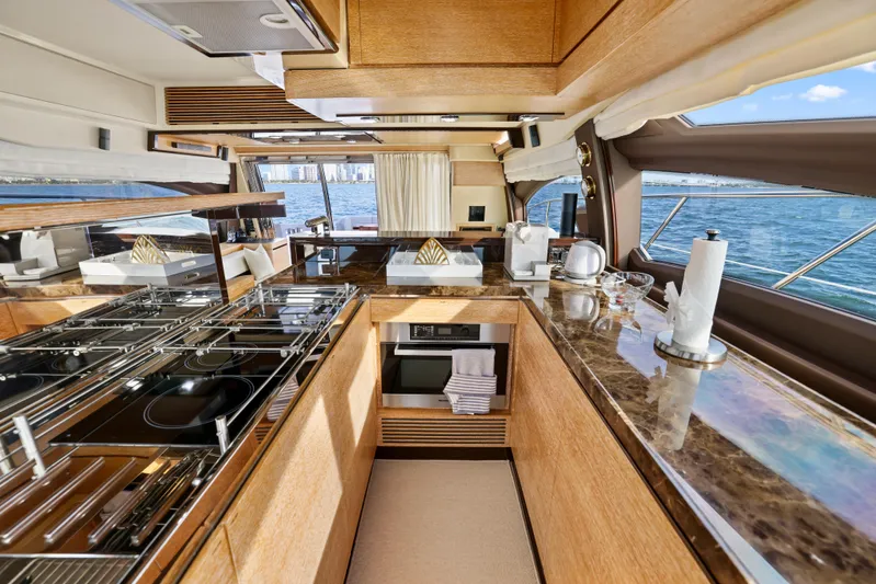 Juliet Yacht Photos Pics 