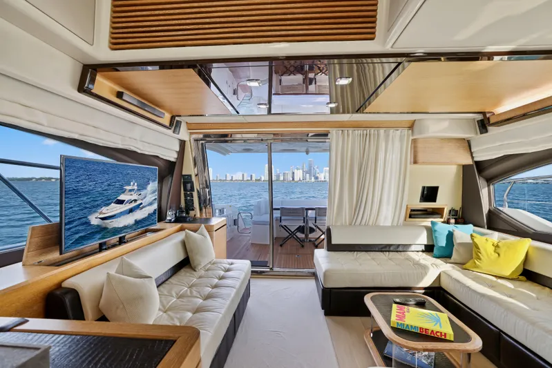 Juliet Yacht Photos Pics 