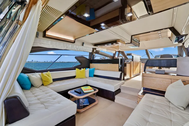 Juliet Yacht Photos Pics 