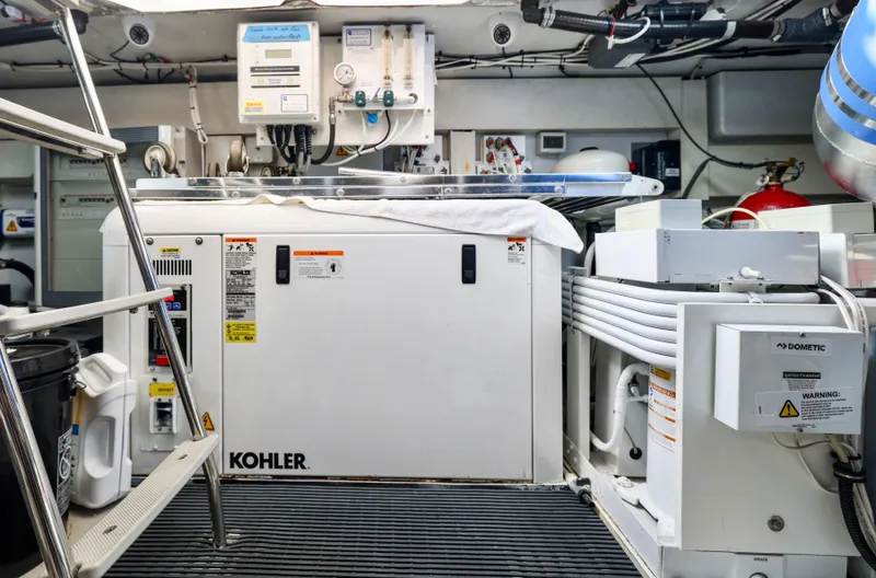 Juliet Yacht Photos Pics 