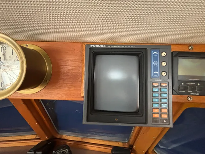 Oceanus Yacht Photos Pics 