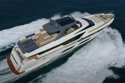 Ferretti Yachts 920