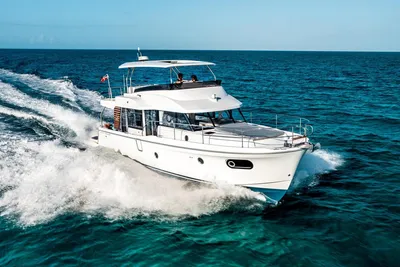 2026 Beneteau Swift Trawler 48
