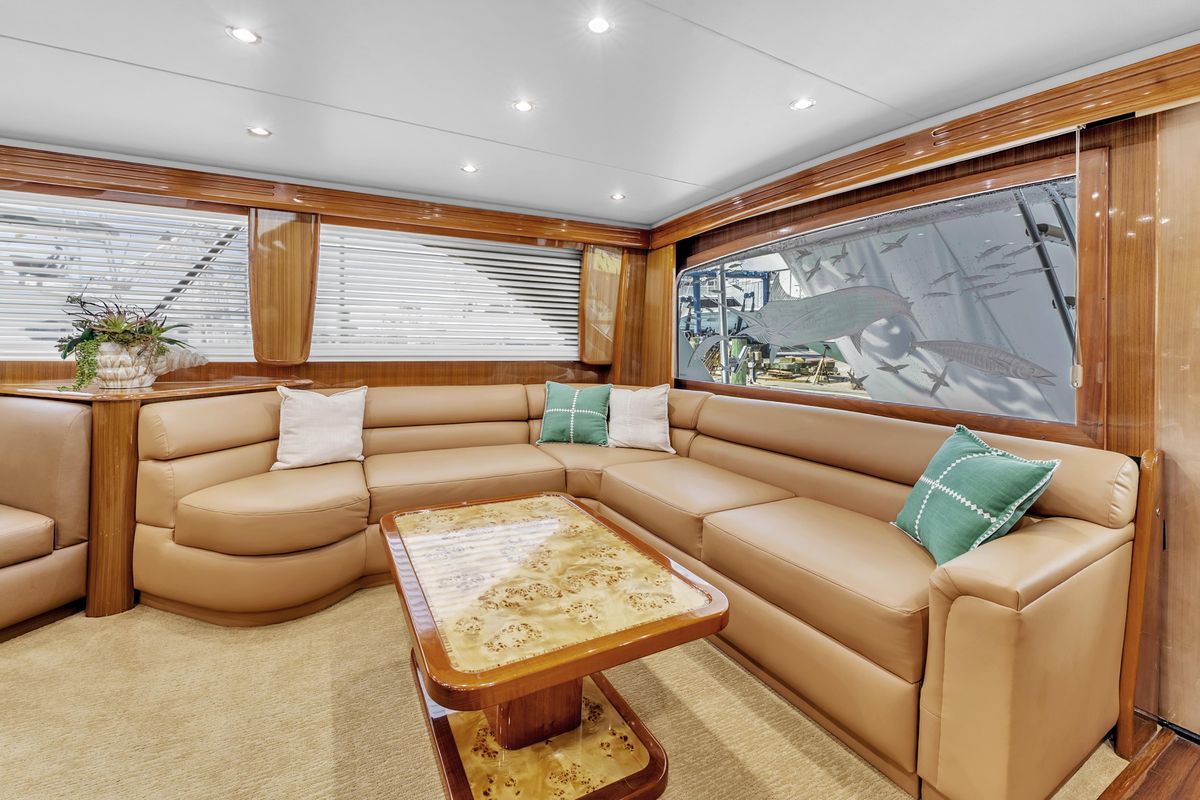 2007 Viking 74 