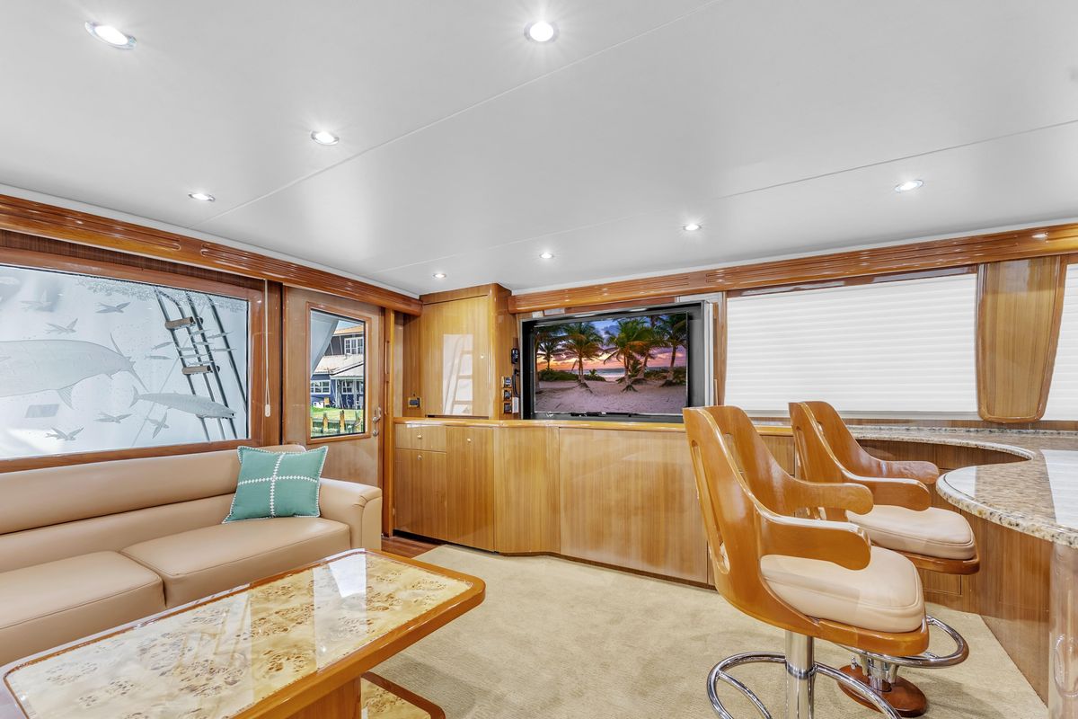 2007 Viking 74 