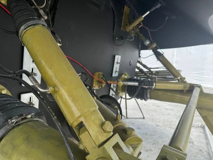 Vidi Yacht Photos Pics 74&apos;Pershing-Vidi98.jpg