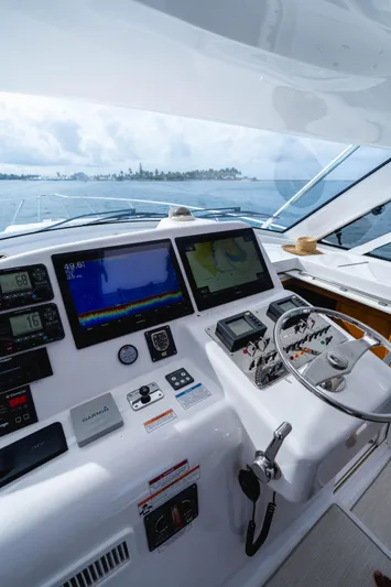 Bite Me Yacht Photos Pics 