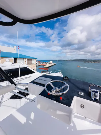 Bite Me Yacht Photos Pics 