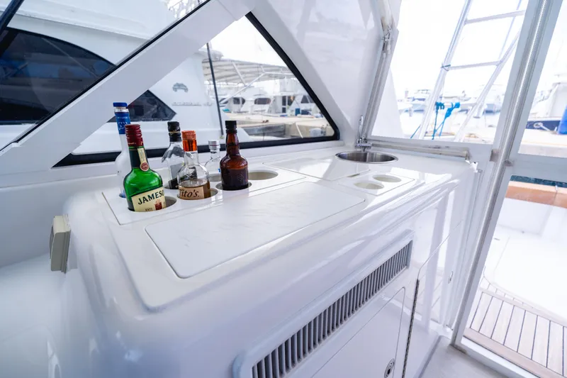 Bite Me Yacht Photos Pics 